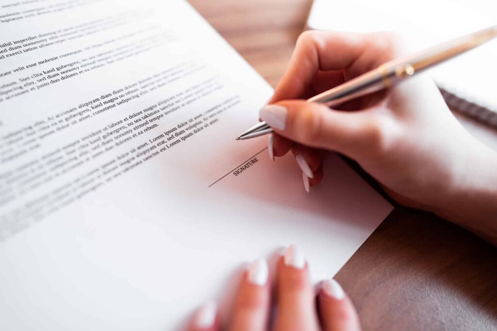 contract signing on paper